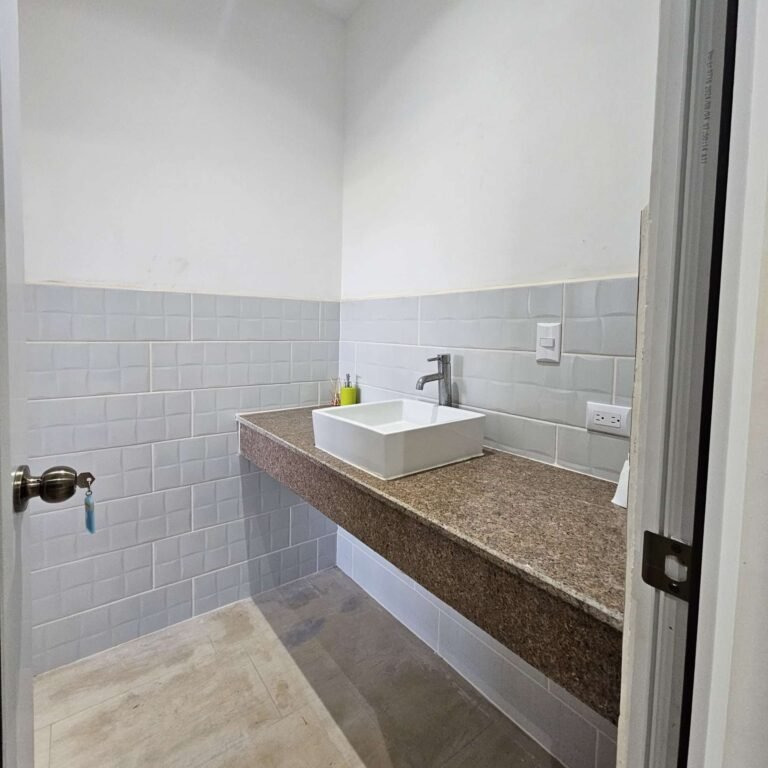 casa antara hawaii baño q